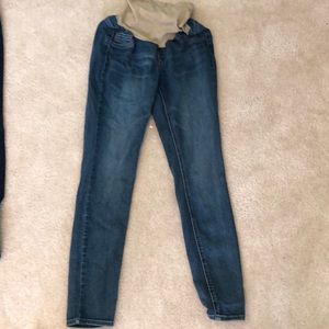 Jessica Simpson maternity jeans